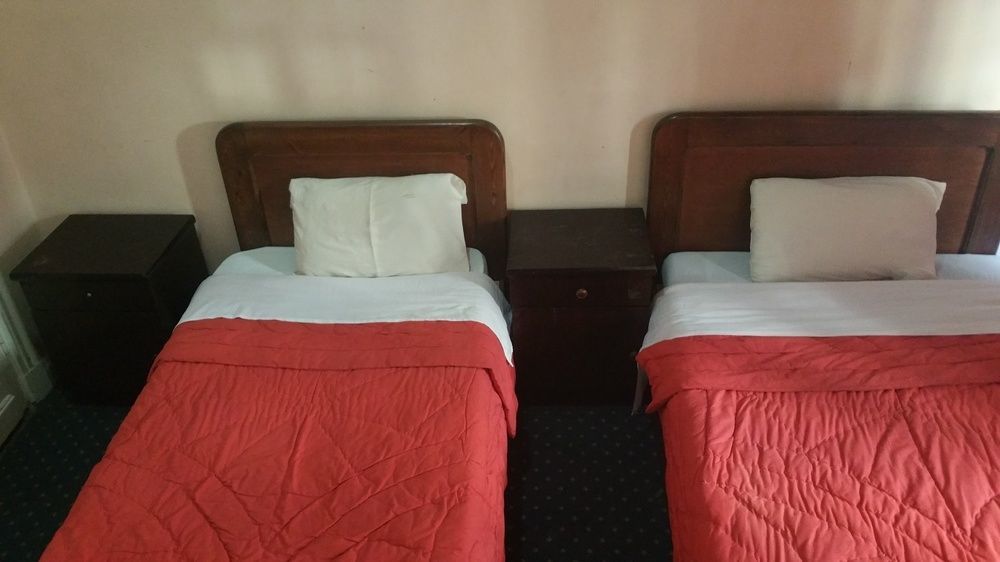 The Australian Hostel Каир Экстерьер фото