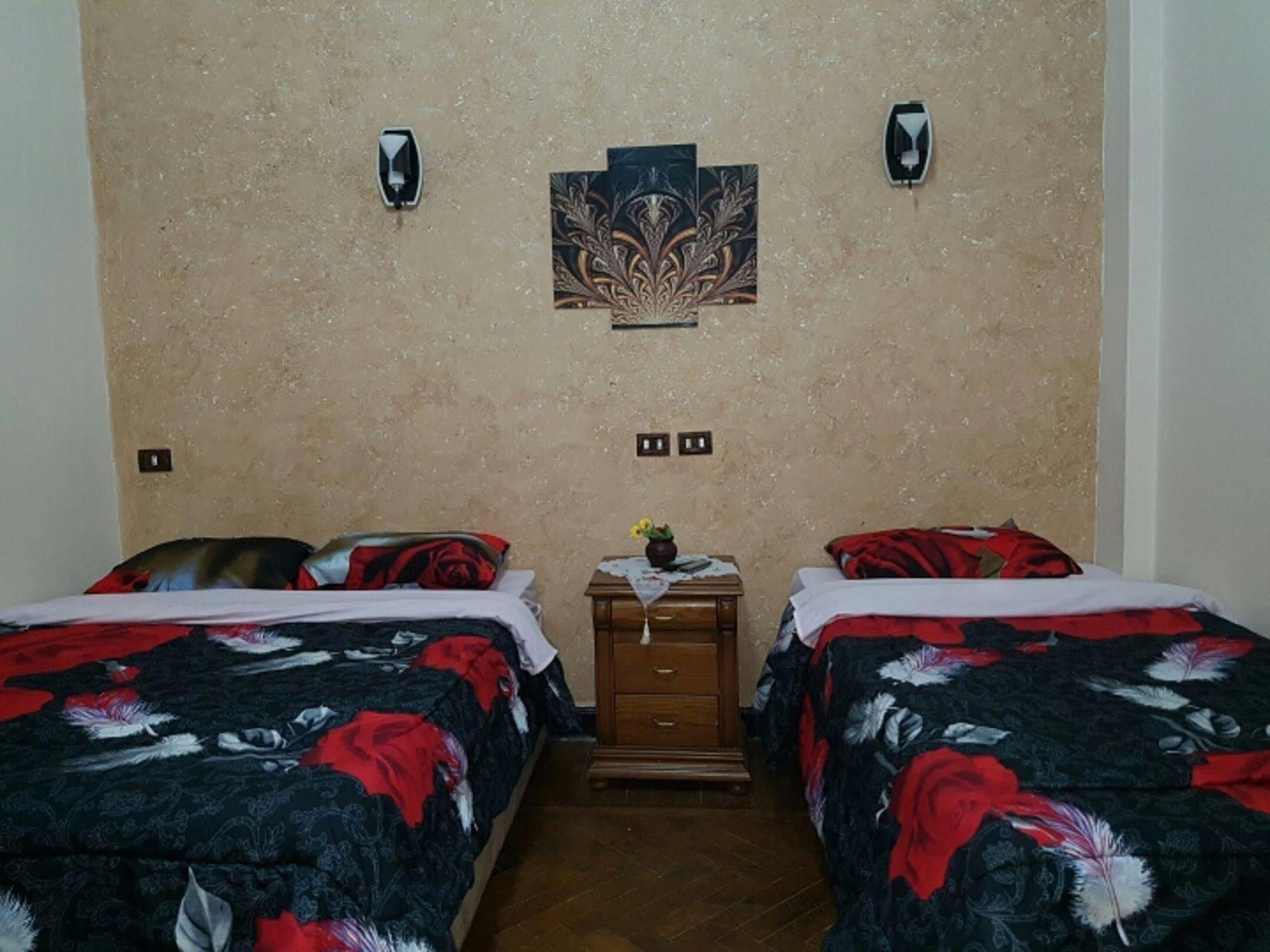 The Australian Hostel Каир Экстерьер фото