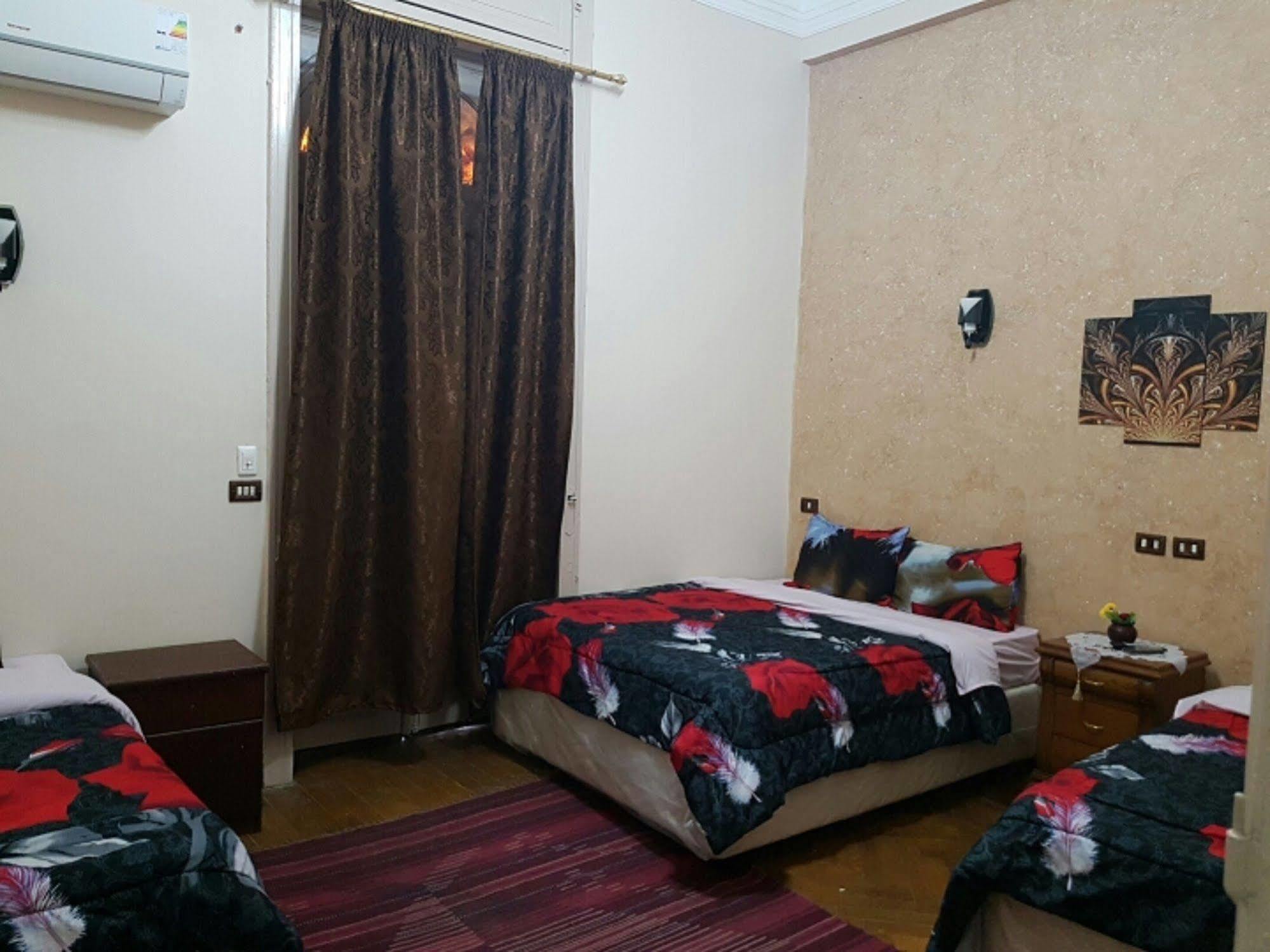 The Australian Hostel Каир Экстерьер фото